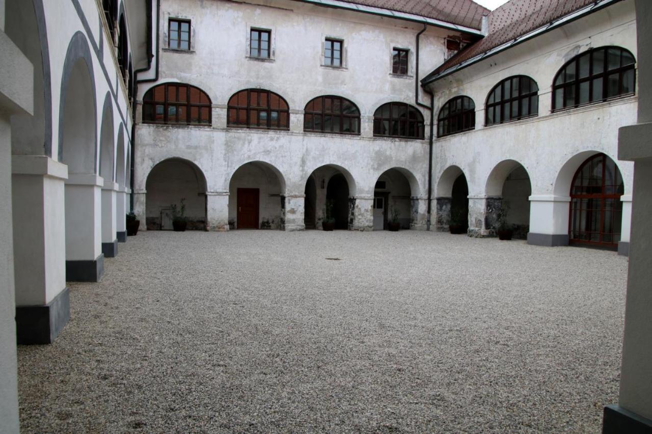 Samostan Mekinje Kamnik Esterno foto